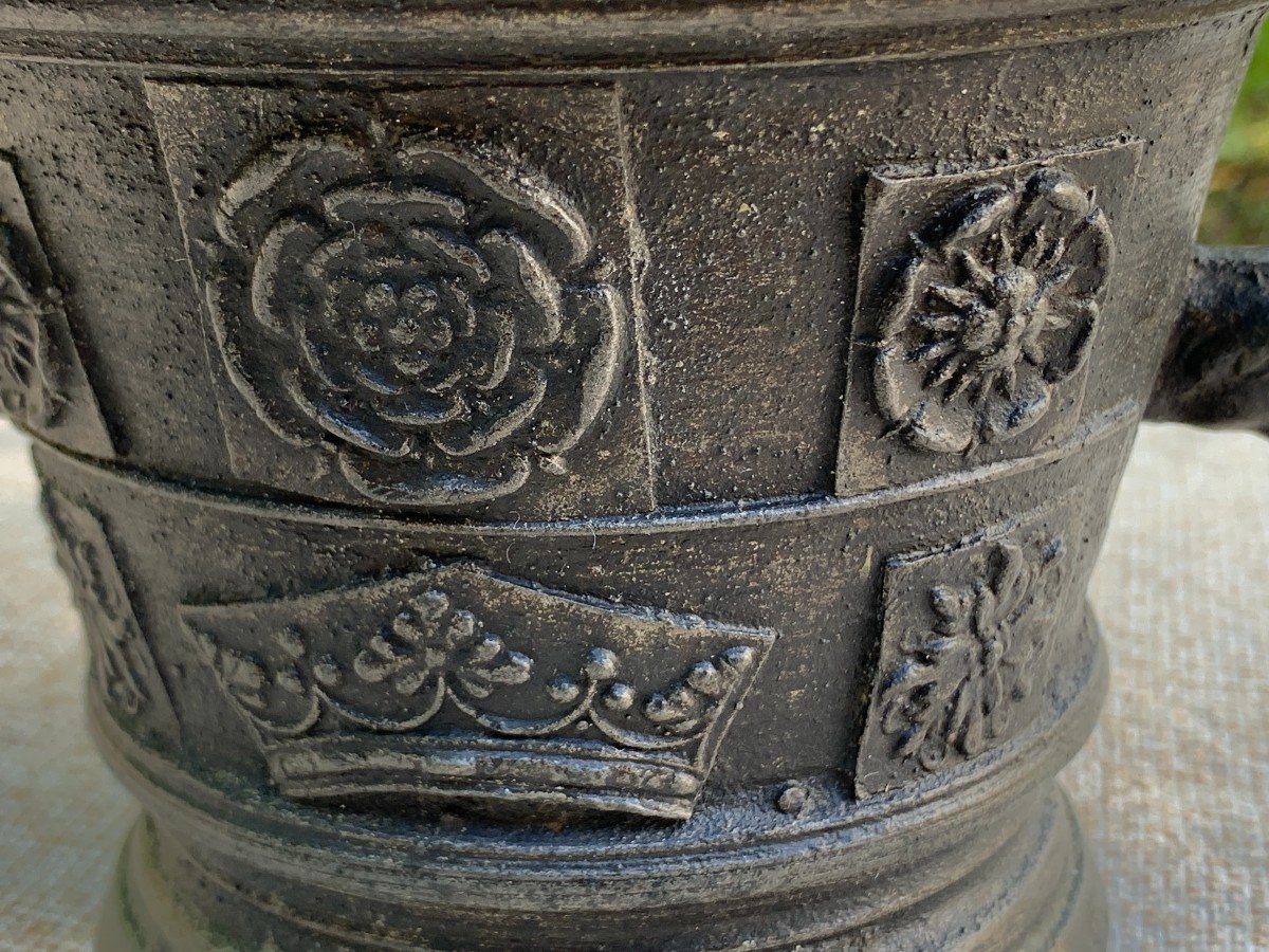 XVIIe Superbe & gd  mortier prises zoomorphes, médailles fleurs et couronne ouverte-photo-3