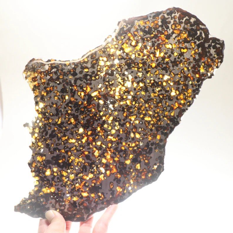 Météorite Pallasite, Sericho Kenya 1464 nombreuses inclusions Olivine,  très gde tranche polie -photo-6