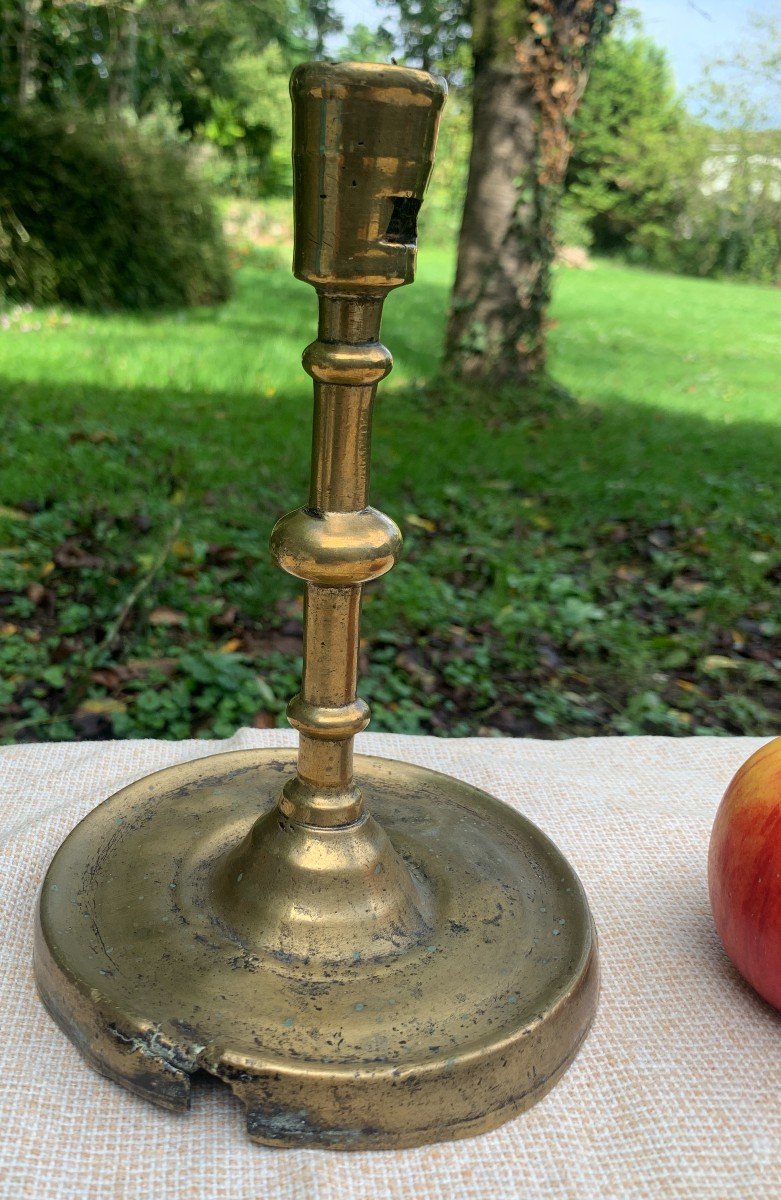 Nice 15th Century Bronze Candlestick, Square And Rectangular Lights, Flanders -photo-8