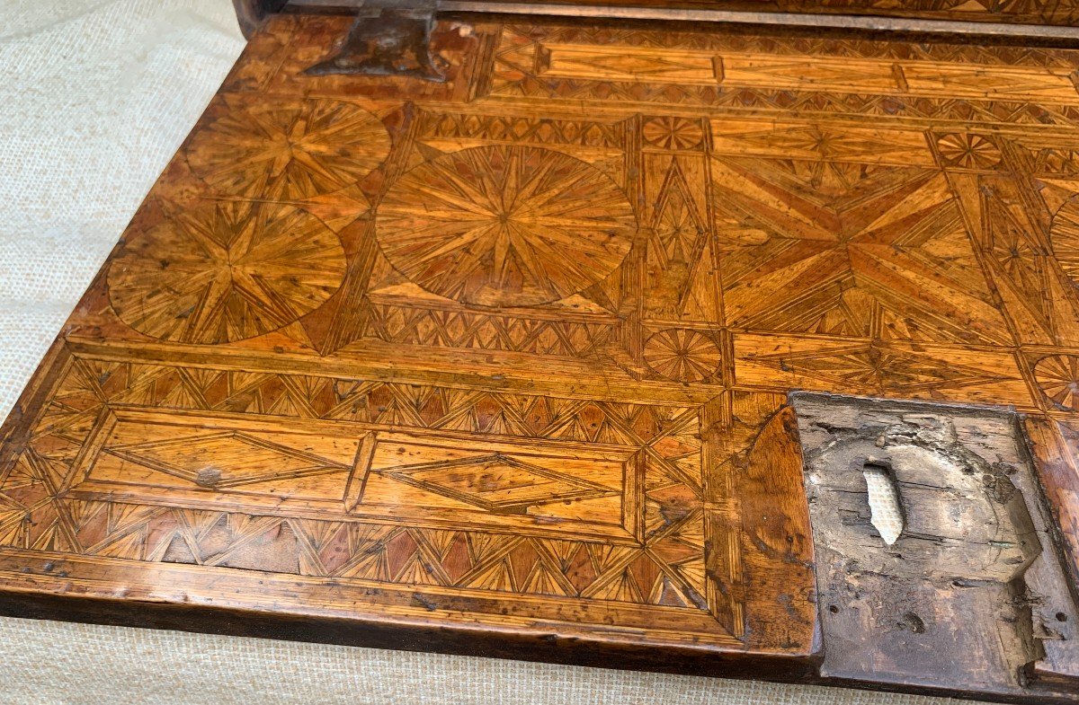 Early 17th Cty Spanish Wooden Marquetry Cabinet-photo-2