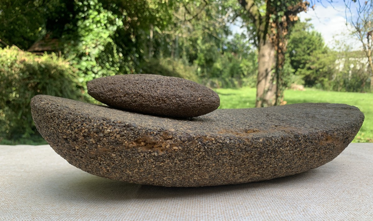 Ep néolithique, Gde meule ovale pierre volcanique & sa molette