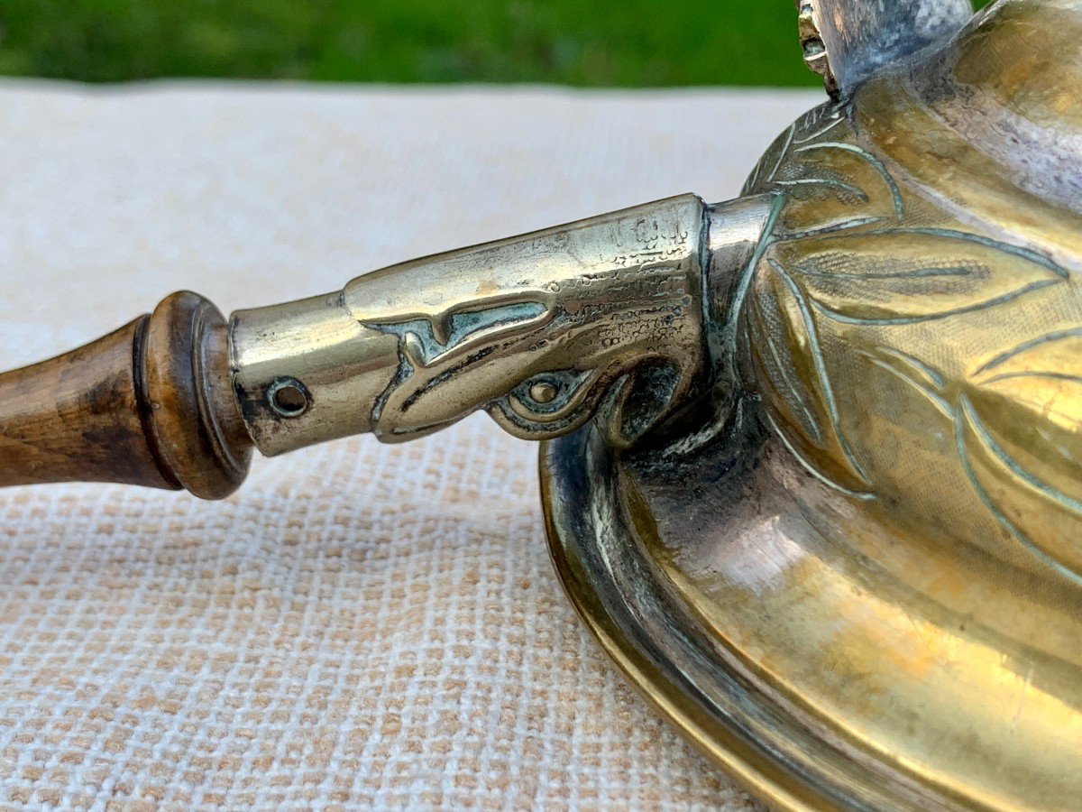 Début XVIIIe, QUAICH à whisky en laiton et bois tourné, 2 prises et dragons-photo-8