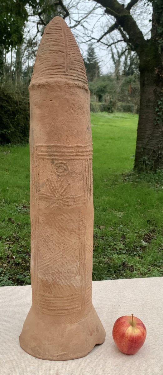 Large Phallic Funerary Urn With Scarifications, Terracotta, Bura Niger, 200 To 1400 Ad