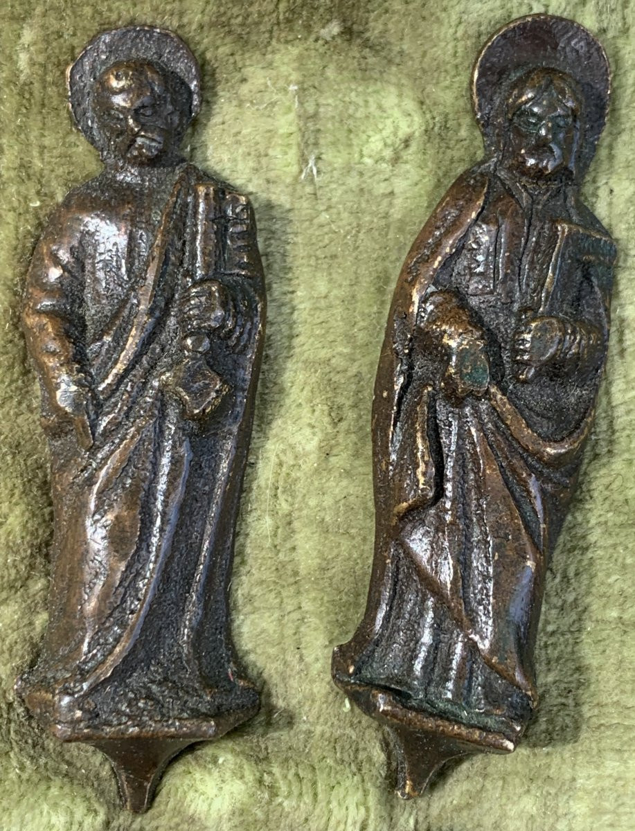Suite 8 poupées d'applique de chasse d'église bronze apôtres, Flandres XV /XVIe s-photo-1
