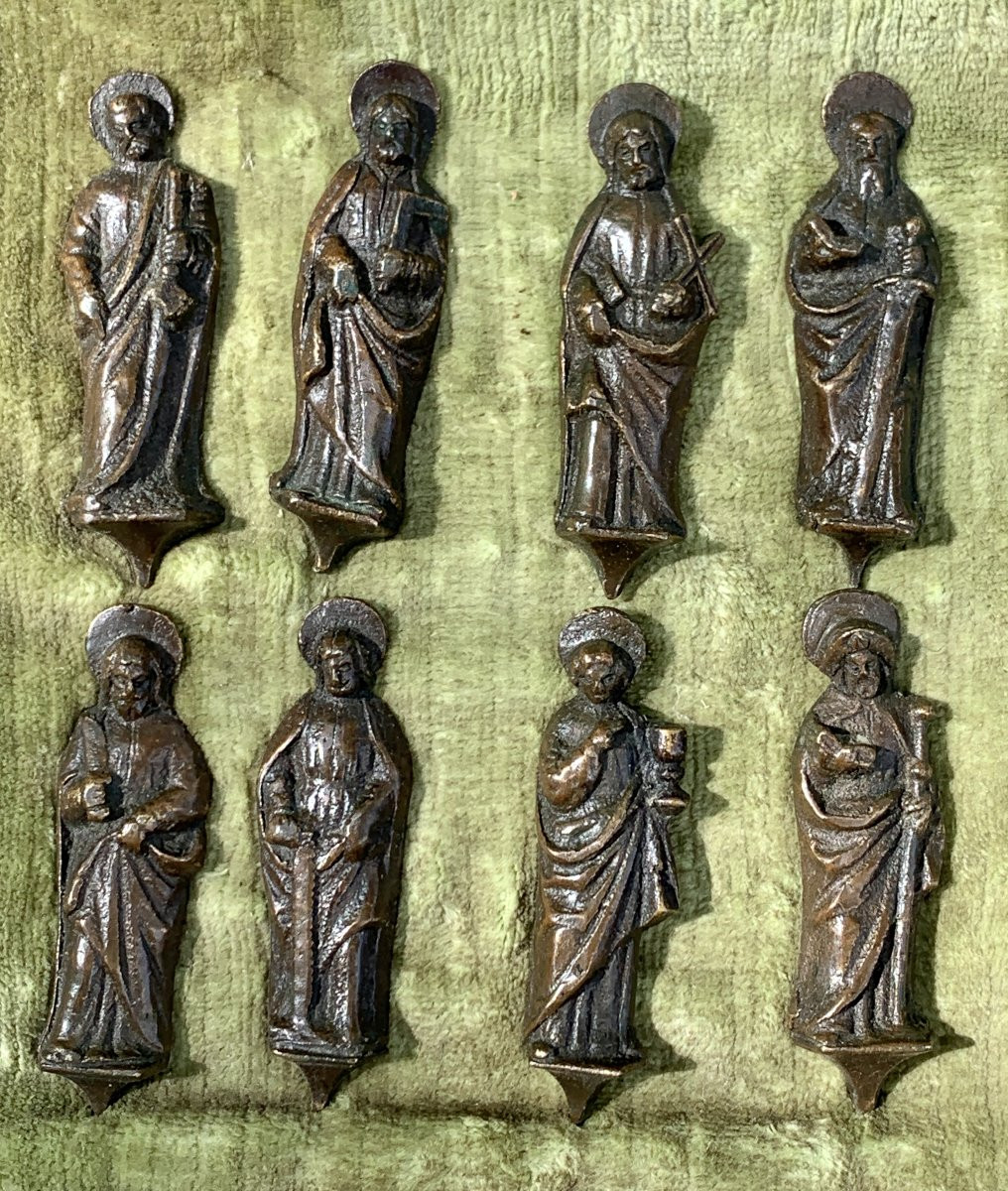 Suite 8 poupées d'applique de chasse d'église bronze apôtres, Flandres XV /XVIe s-photo-8