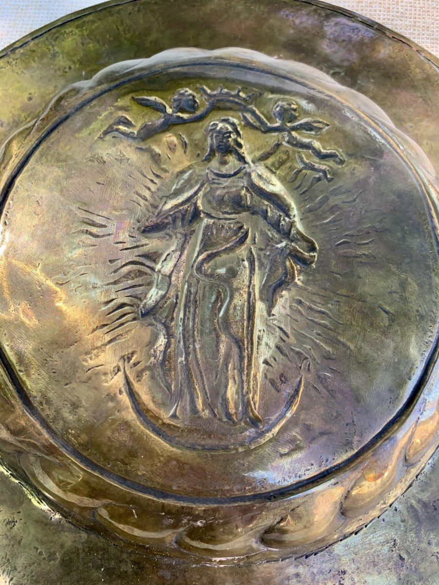 Late 16th Cty Alms Dish, The Coronation Of The Virgin, On A Crescent Moon-photo-2