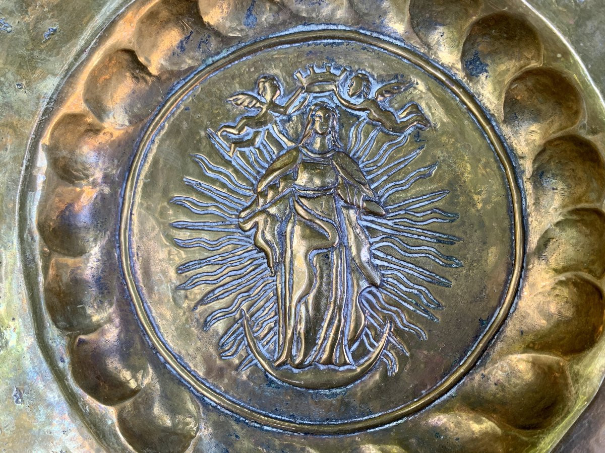 Late 16th Cty Alms Dish, The Coronation Of The Virgin, On A Crescent Moon-photo-3
