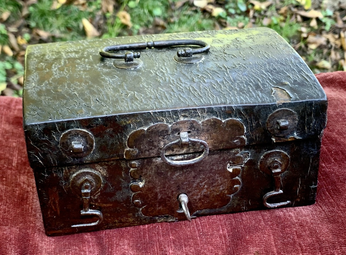 Louis XIV Small Wooden Leather Box, Complete With All Its Forged Fittings