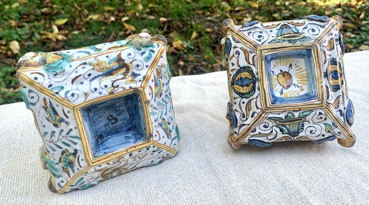 Two Majolica Salt Cellars / Spice Holders Deruta Italy, Circa 1600