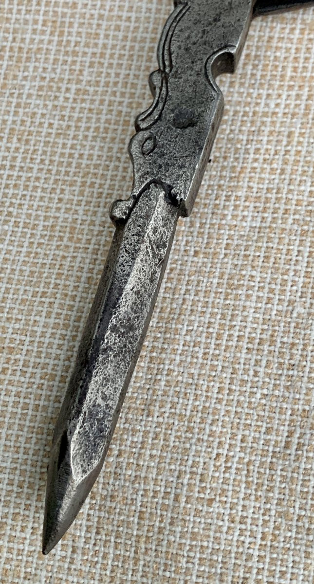 Louis XIV Period Large Iron Compass Decorated With Carpenter's Tools Engraving, -photo-4