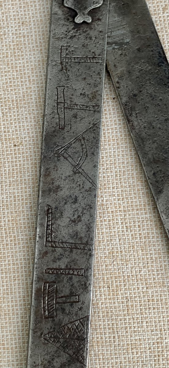Louis XIV Period Large Iron Compass Decorated With Carpenter's Tools Engraving, -photo-5