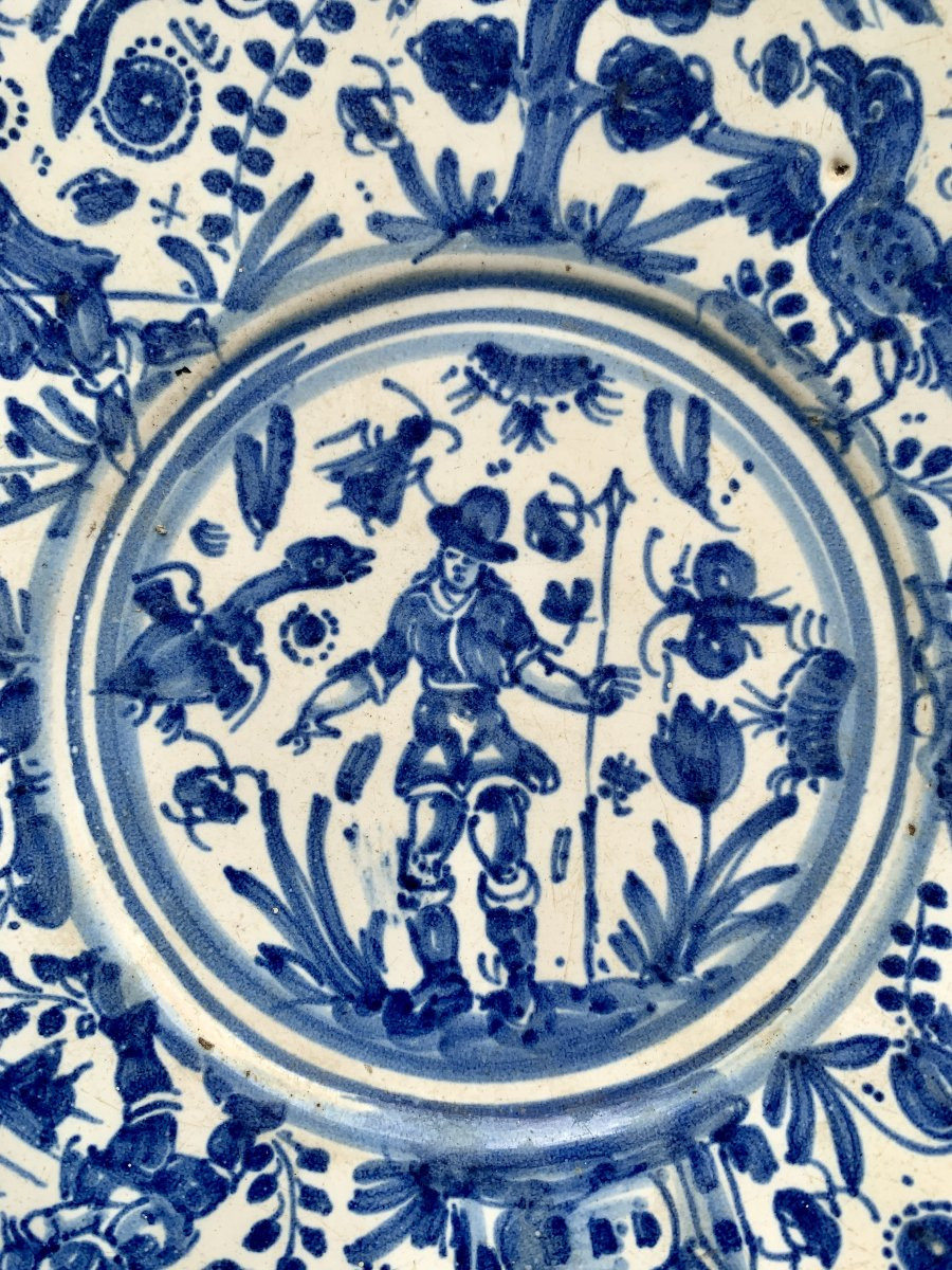 Pt plat sur talon faïence de Nevers vers 1660-photo-3