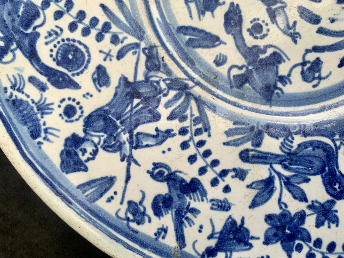 Pt plat sur talon faïence de Nevers vers 1660-photo-3