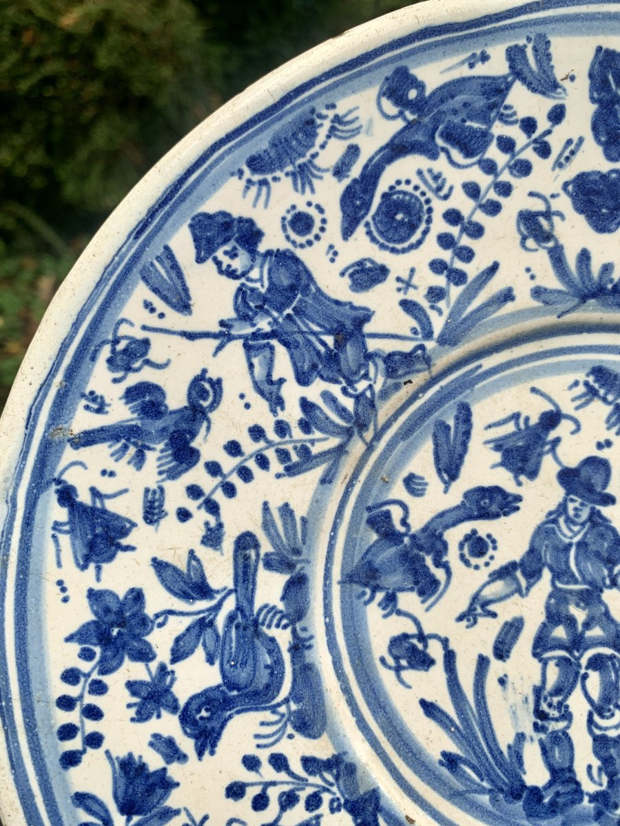 Pt plat sur talon faïence de Nevers vers 1660-photo-6