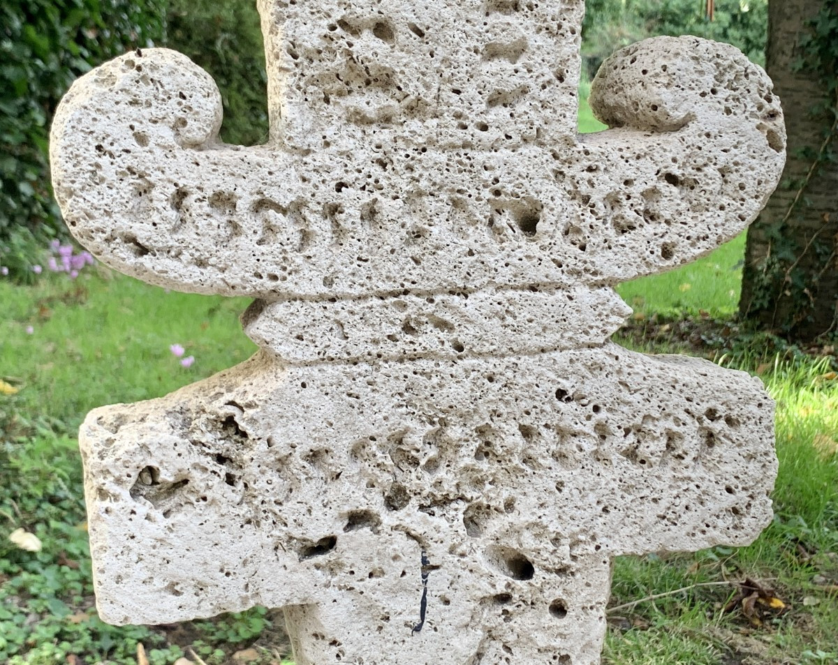 Sunduk Large  Fossil Limestone Carved Funeral Stele, Sulu Archipelago, Indonesia, 19th Cty-photo-3