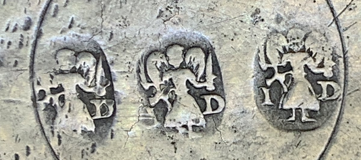 Ecuelle couverte étain Bâle Suisse XVIIIe s anses anthropomorphes-photo-2