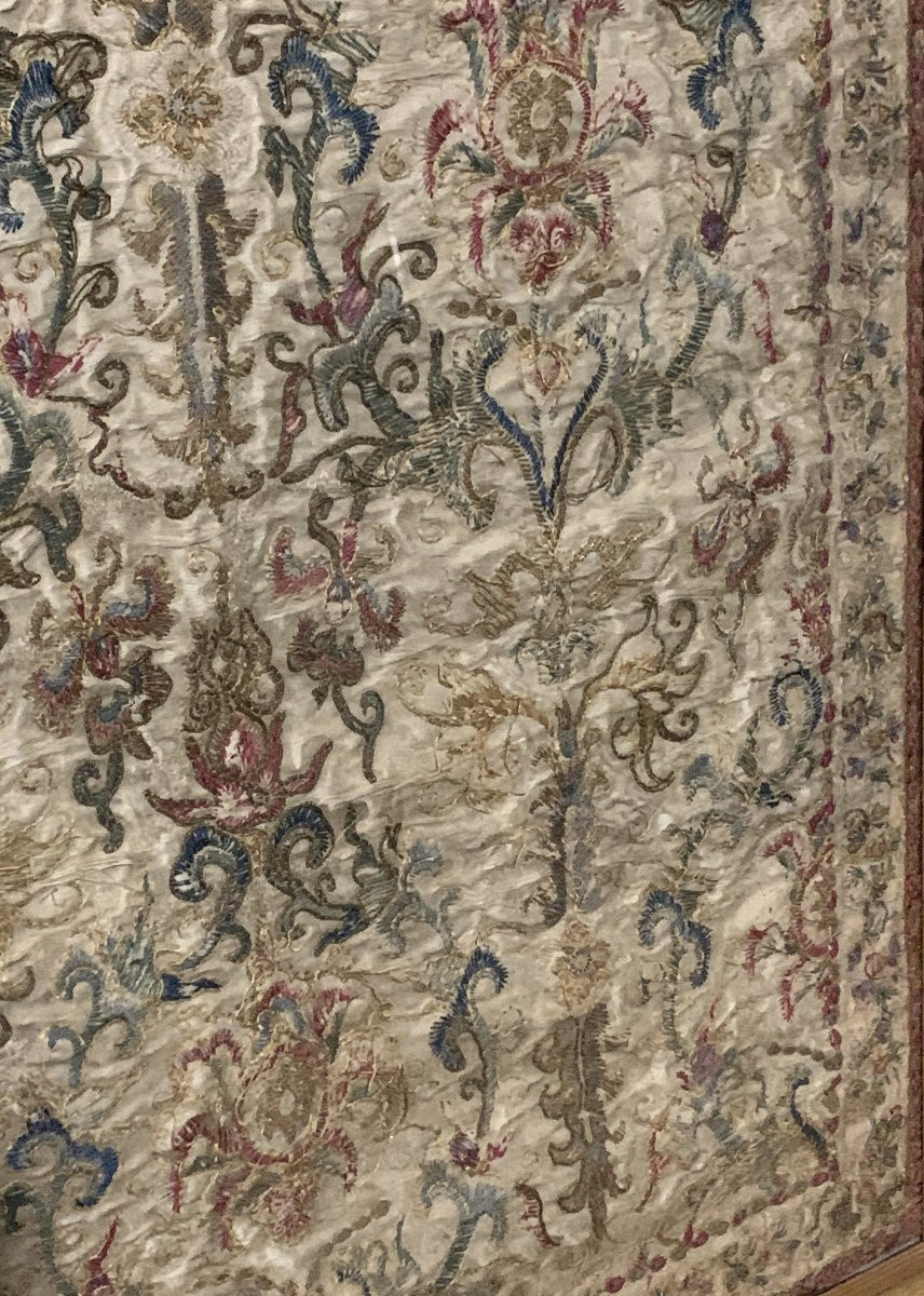 Italie XVIIe s tissu soie brodé de fils or & argent, riche composition motifs floraux-photo-2