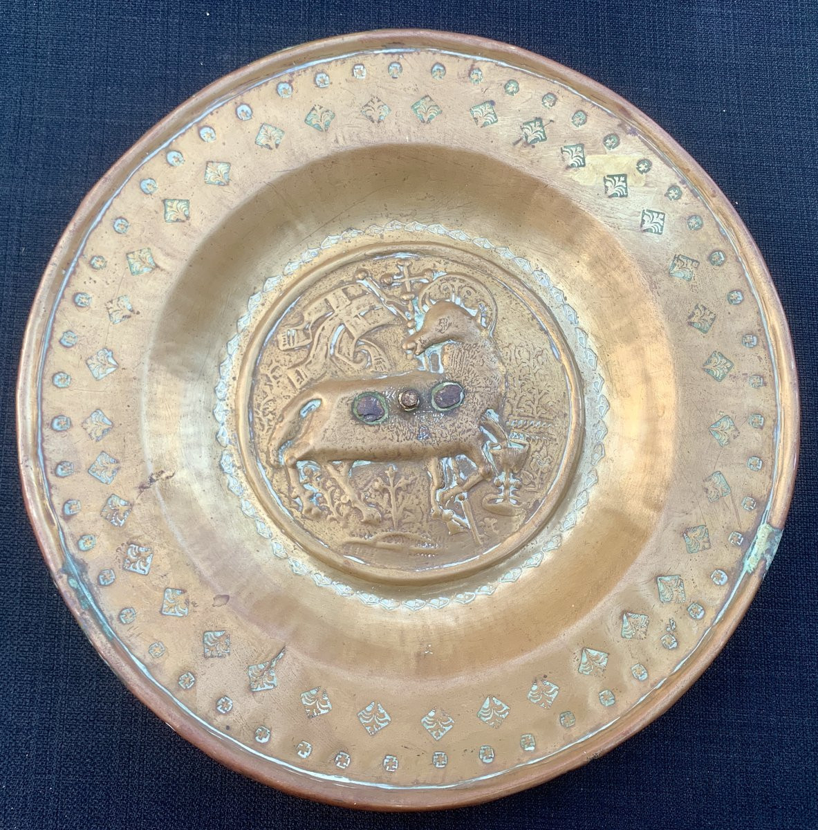 16th Cty Embossed And Chiseled Alms Dish, With Mystic Lamb -photo-3