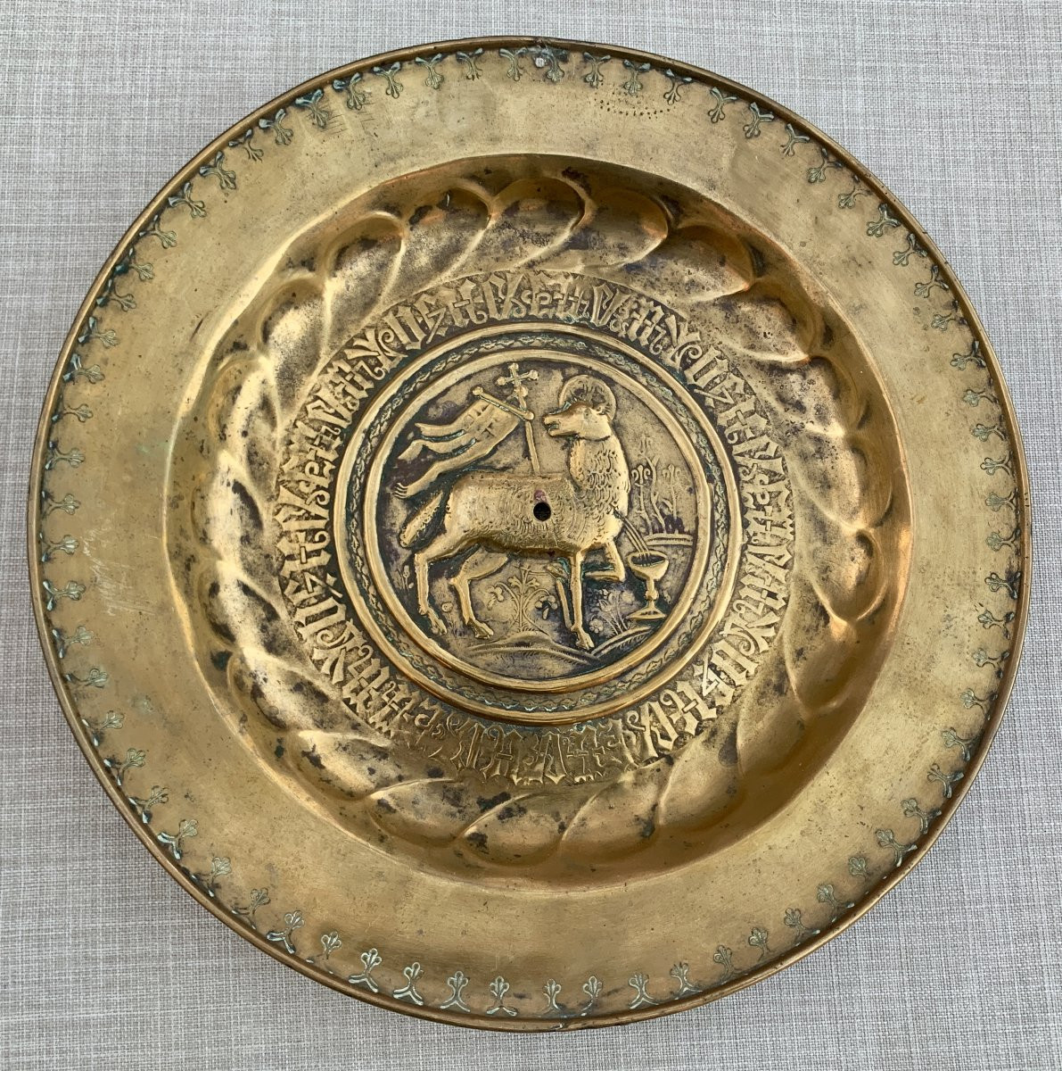 16th Cty Embossed And Chiseled Alms Dish, With Mystic Lamb -photo-5