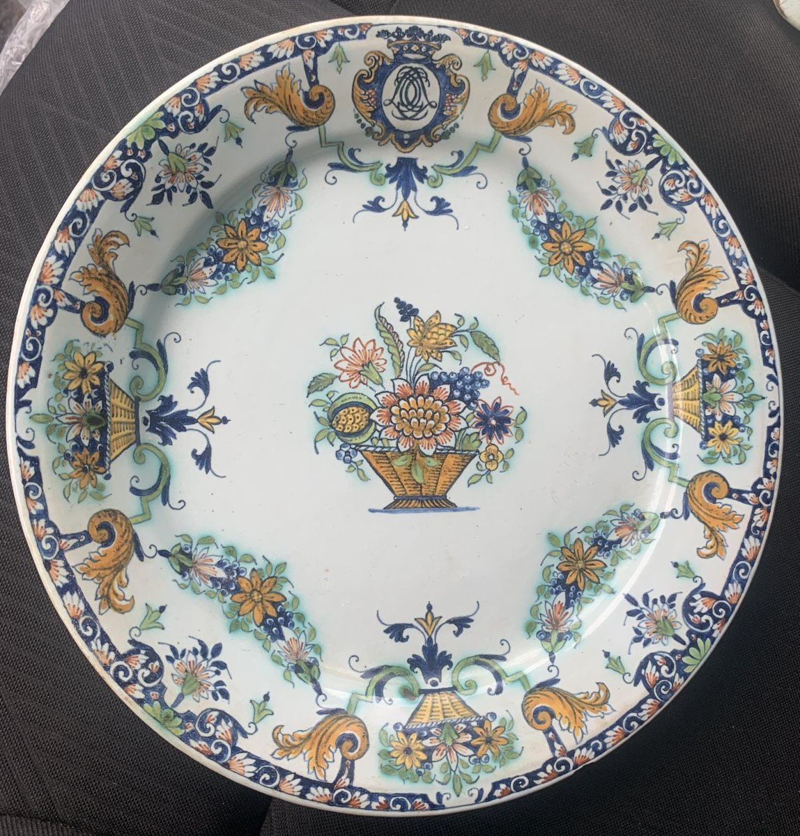 Rare 18th Rouen Faience Plate With Coat Of Arms, Known As " 5 Colours"-photo-7
