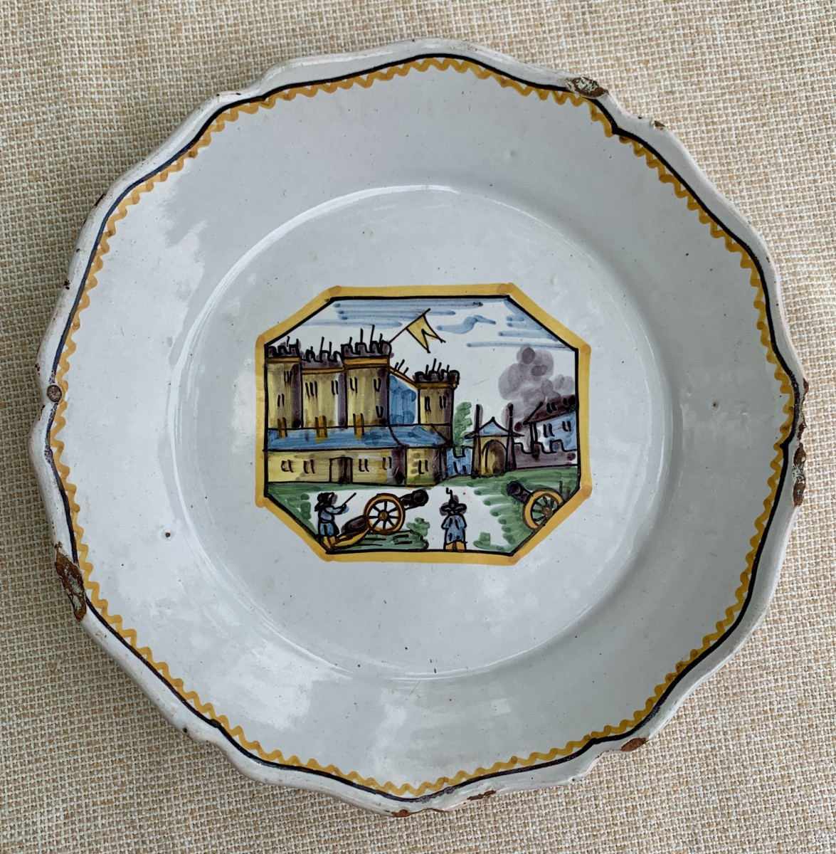 Assiette Nevers époque Révolutionnaire décor de la Prise de la Bastille