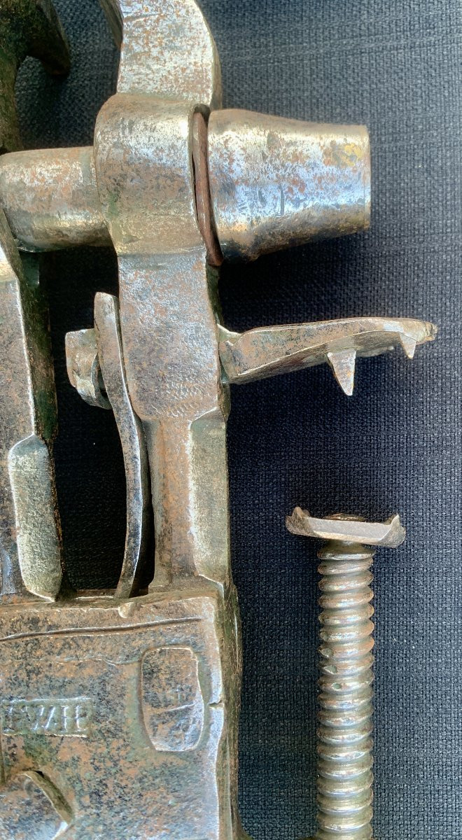 Large Iron Vice, Marked With Initials, 17th Or 18th C.-photo-7