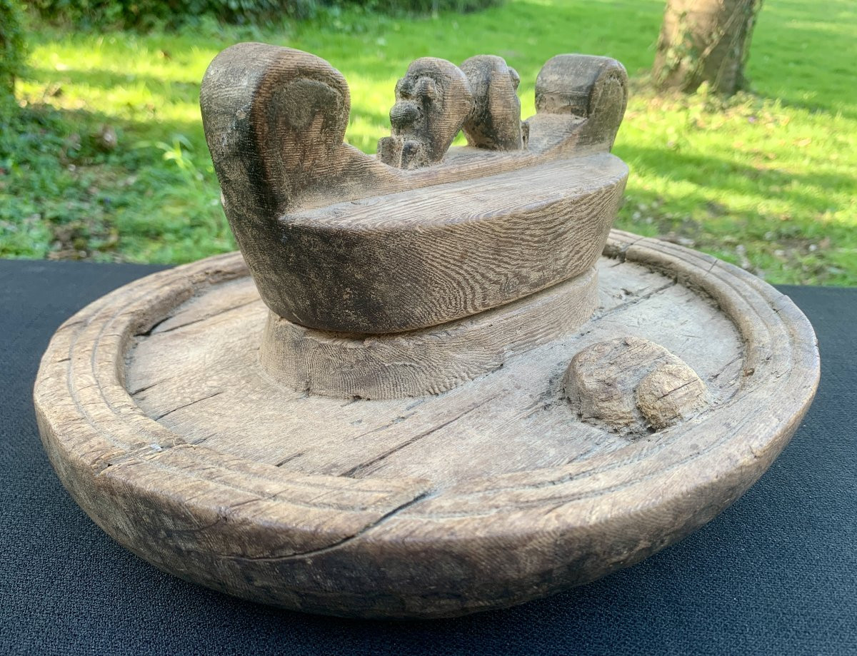 Kola Nut Box In Carved Wood Called -photo-4