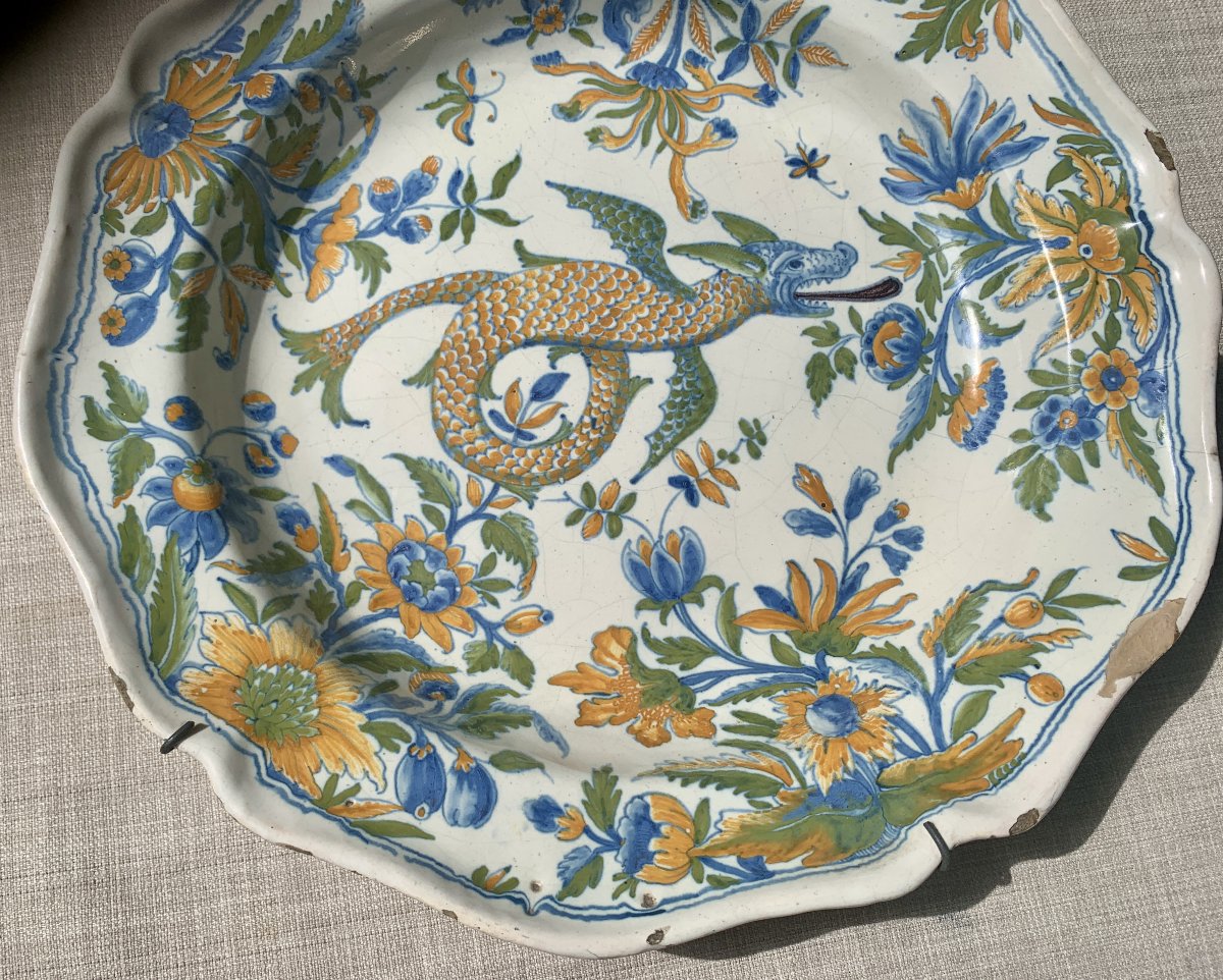 Large Polychrome Earthenware Platter With A Dragon Design, Moulins, 18th Cty-photo-4