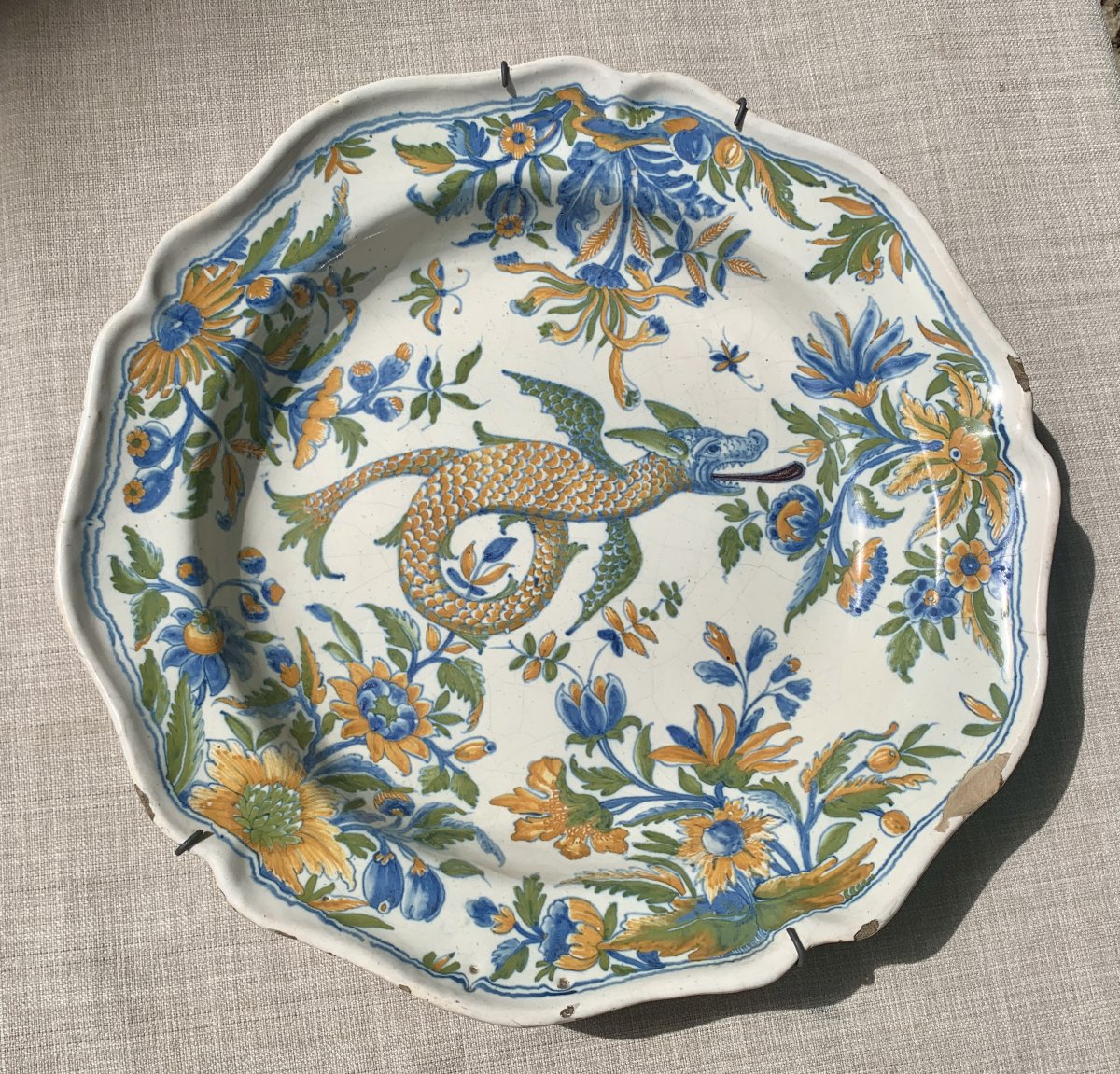 Large Polychrome Earthenware Platter With A Dragon Design, Moulins, 18th Cty-photo-5