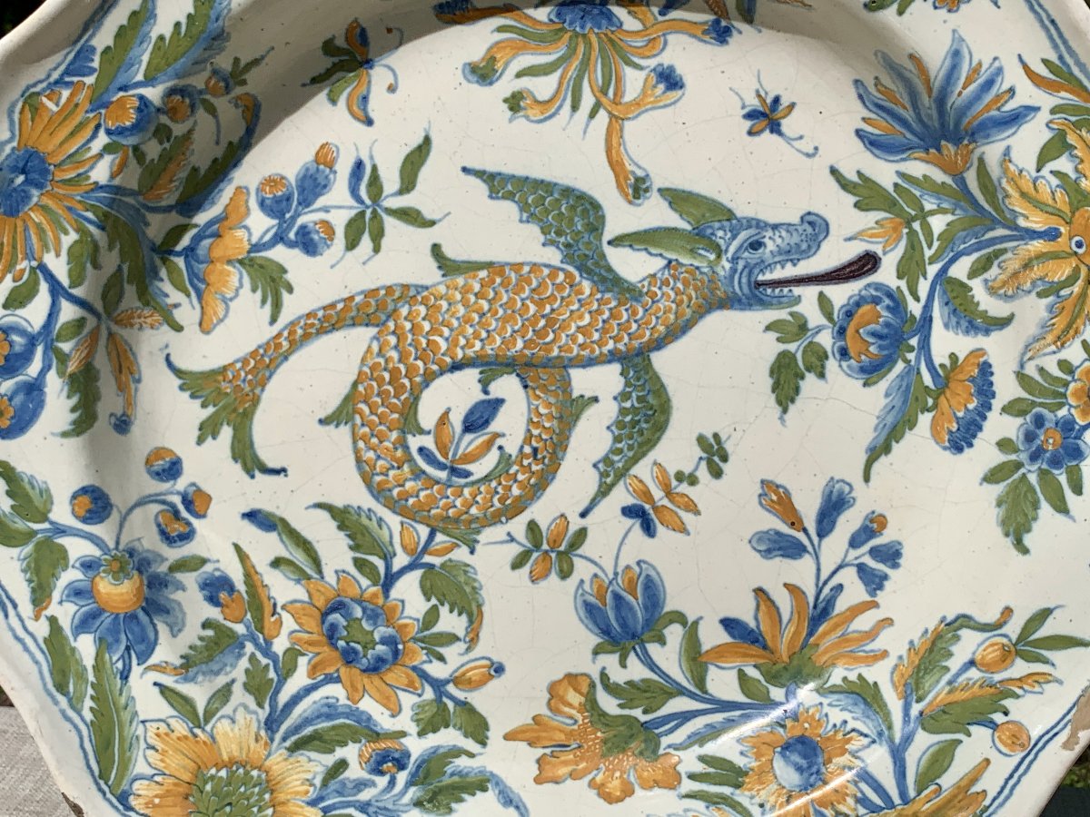 Large Polychrome Earthenware Platter With A Dragon Design, Moulins, 18th Cty-photo-6