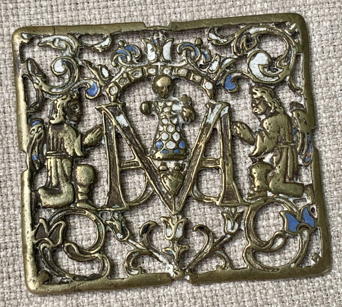  Spain, Ca. 1600/1620, 2 Chiseled, Openwork, And Enameled Brass Devotional Pendants-photo-4