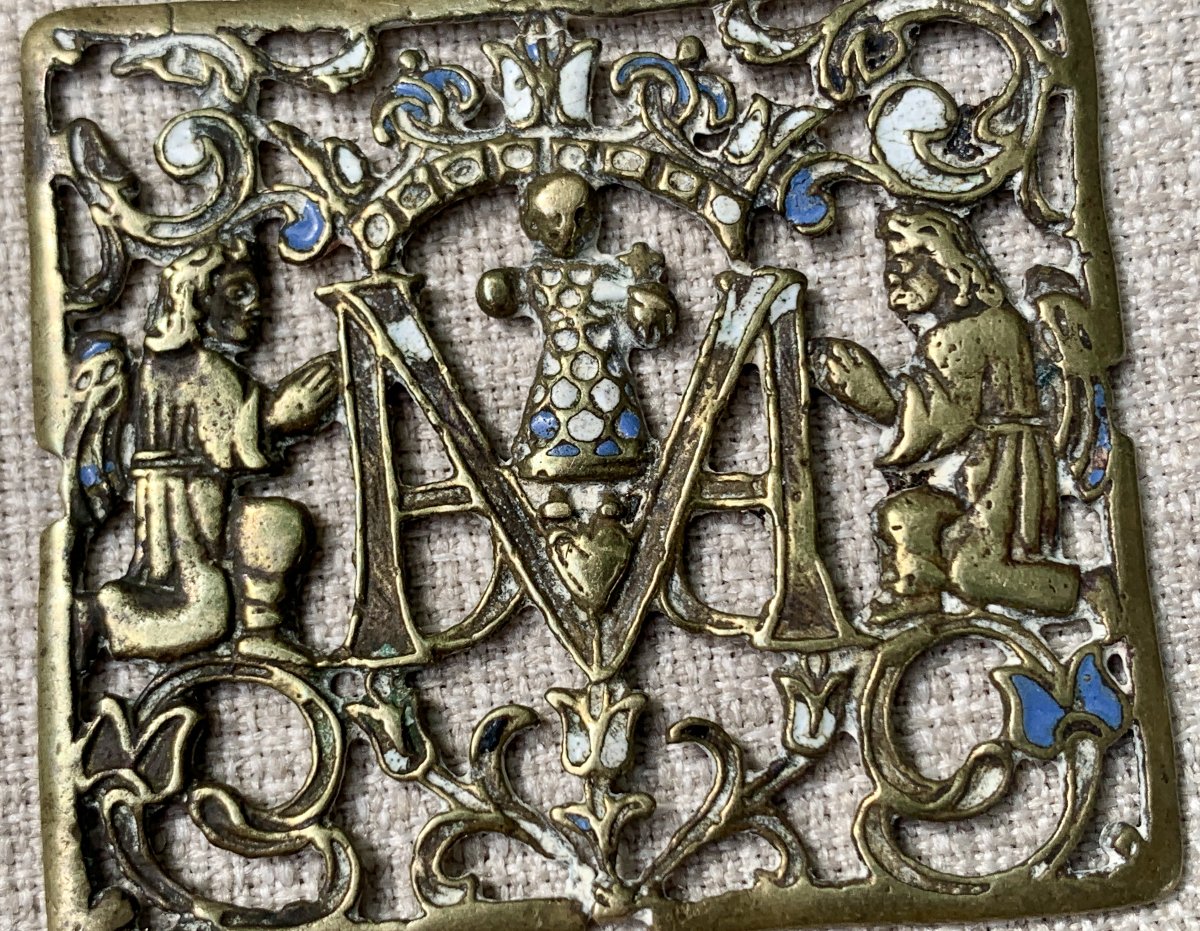  Spain, Ca. 1600/1620, 2 Chiseled, Openwork, And Enameled Brass Devotional Pendants-photo-2