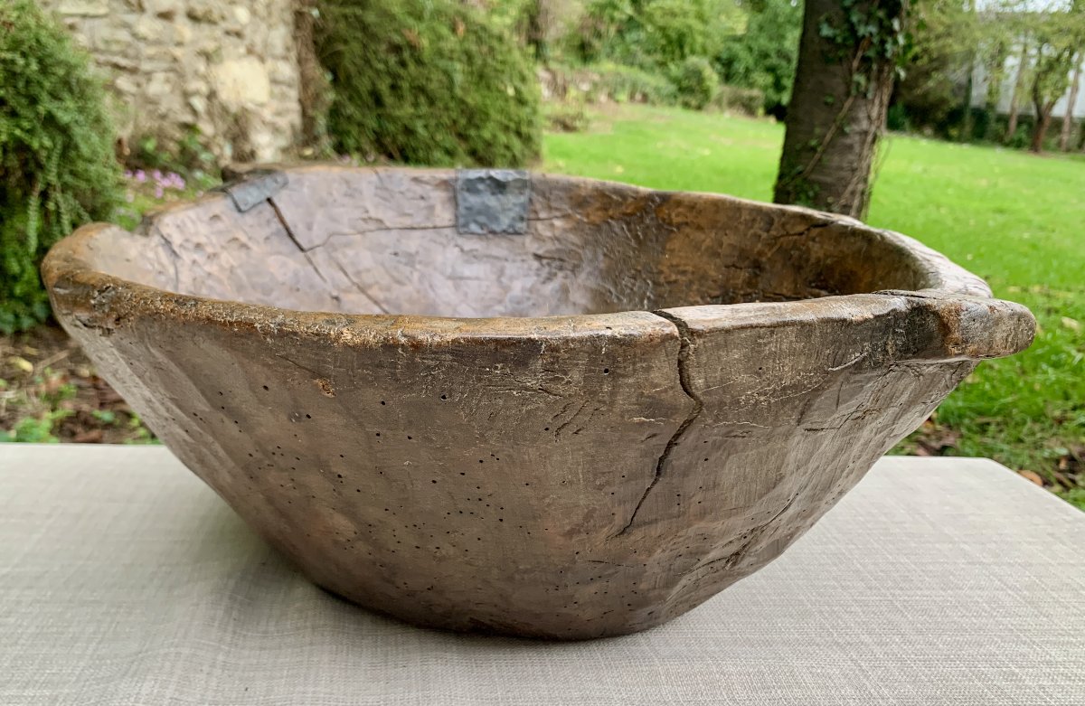 Folk Art: 19th Cty Very Large Single-piece Wooden Bowl, -photo-5
