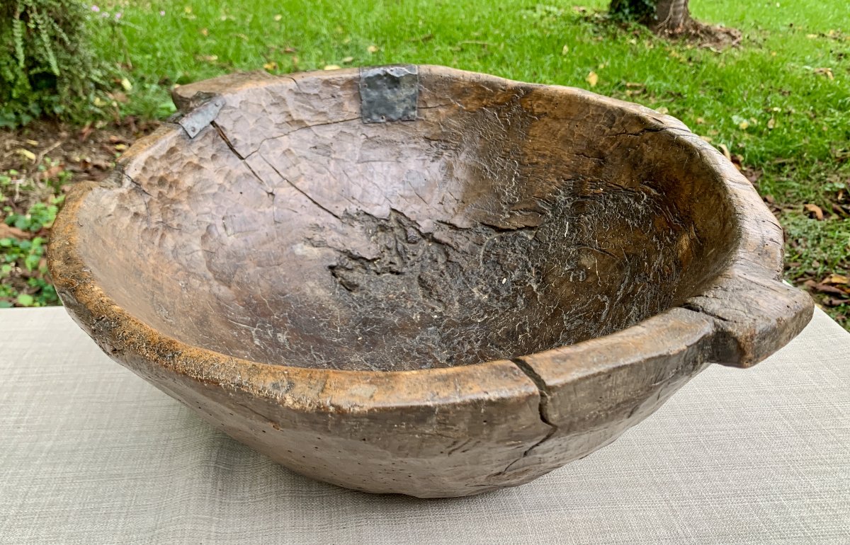 Folk Art: 19th Cty Very Large Single-piece Wooden Bowl, -photo-7
