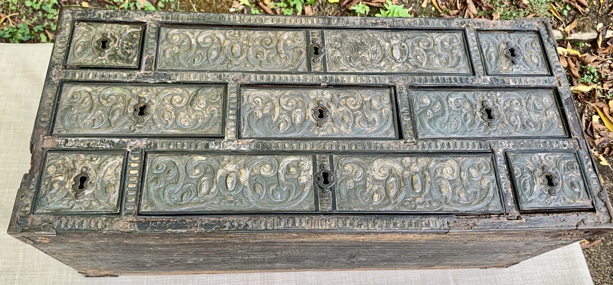 Circa 1600, Northern Italy? Pastiglia Travel Cabinet Imitating Cordoba Leather-photo-2