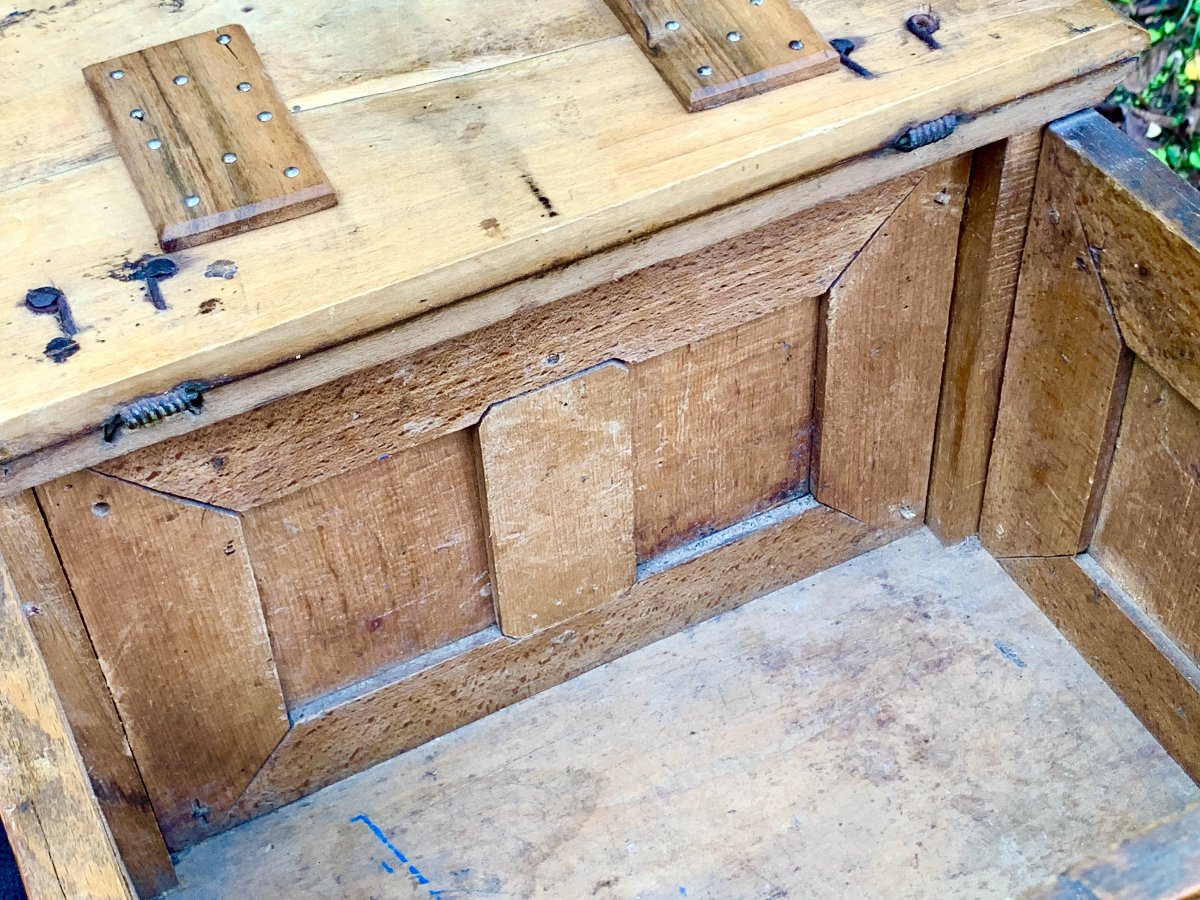 Louis XIV Era Folk Art, Walnut All Sides Carved Mastery Or Wedding Box, George Soubeyrou-photo-6