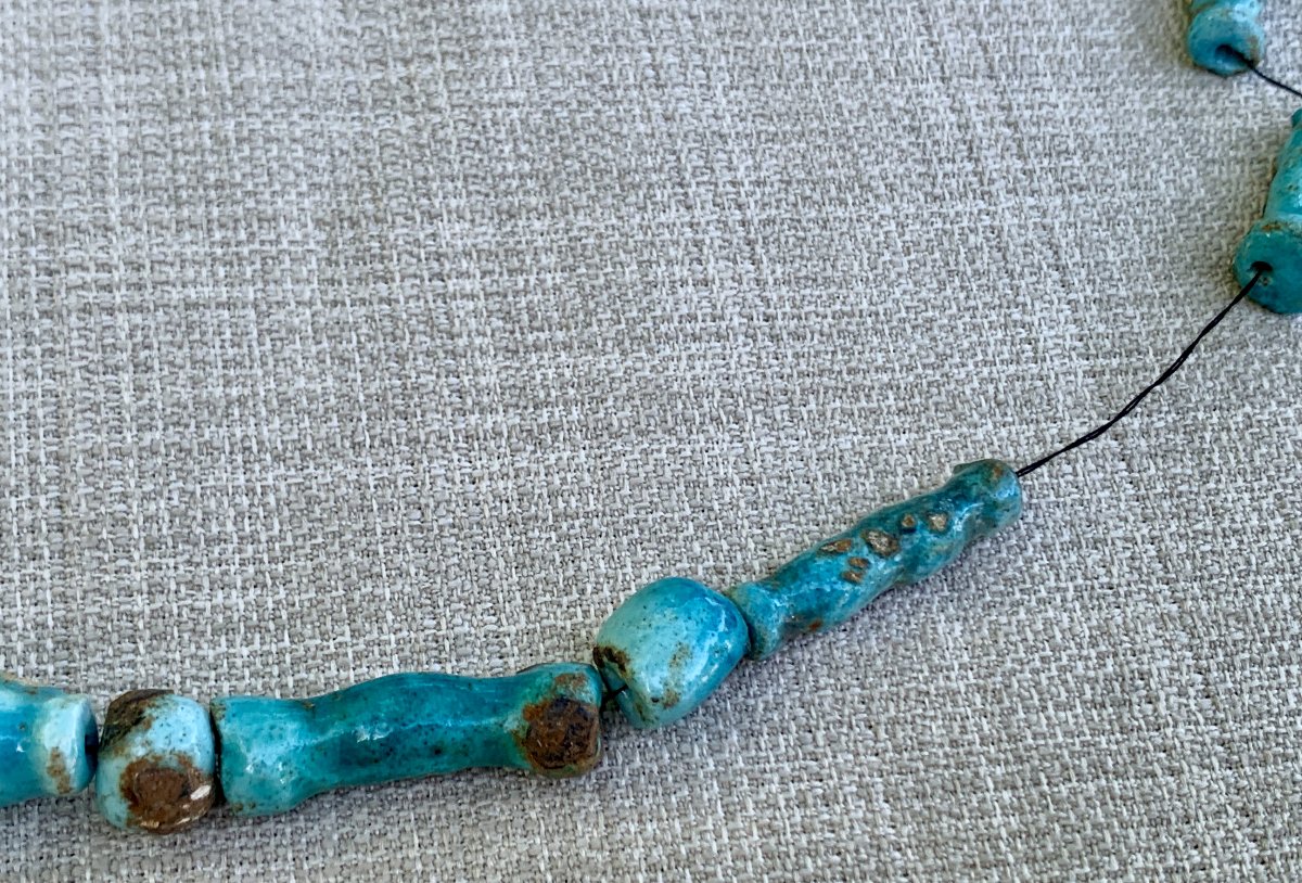 Archéo egyptienne: collier perles tubulaires céramiq fritte bleu turquoise-photo-4