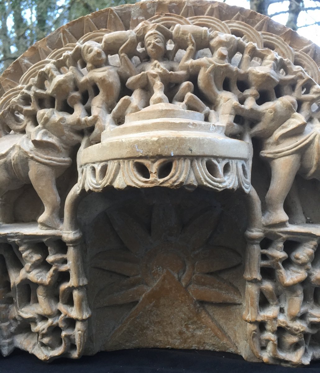 Inde Xe XIe s arche Jaïn  pierre/grès rose sculpté-photo-4