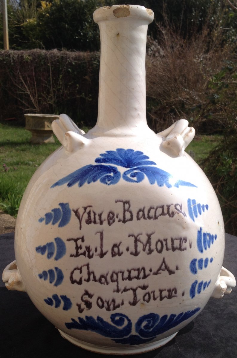 Large Nevers XVIIIth Ceramic Gourde / Bottle ,  Wine Thema-photo-2
