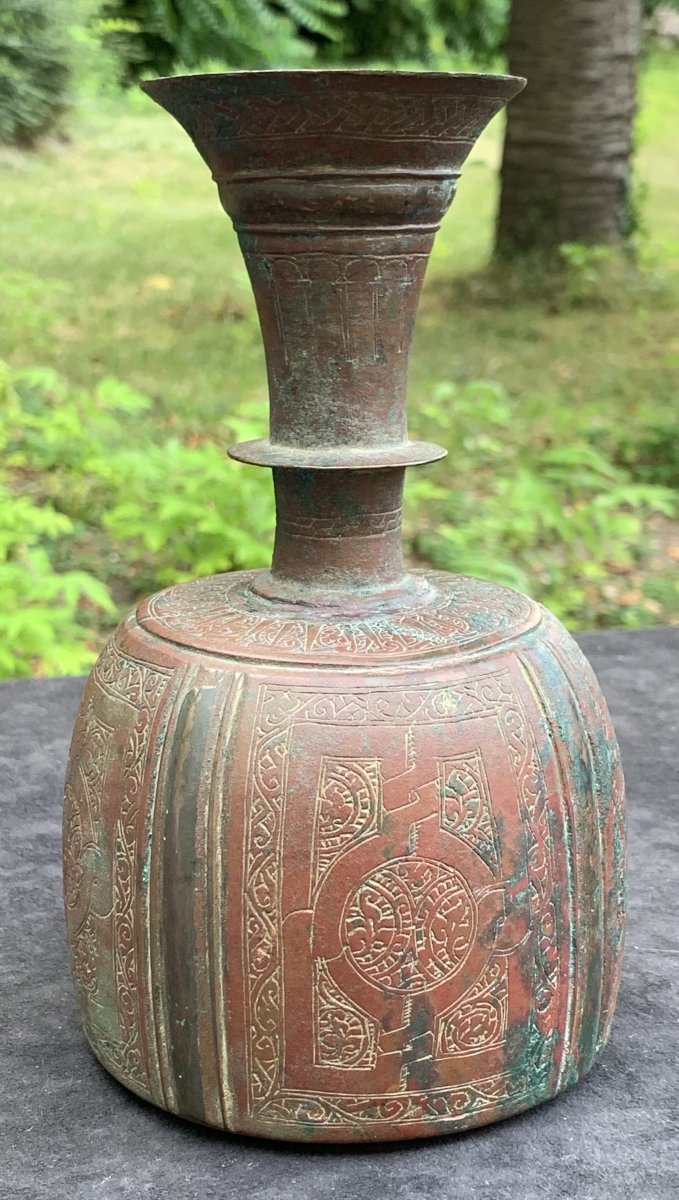 XII-xivth Red & Green Bronze Korosan Bottle, Persia, Pseudo Epigraphic Legend-photo-1