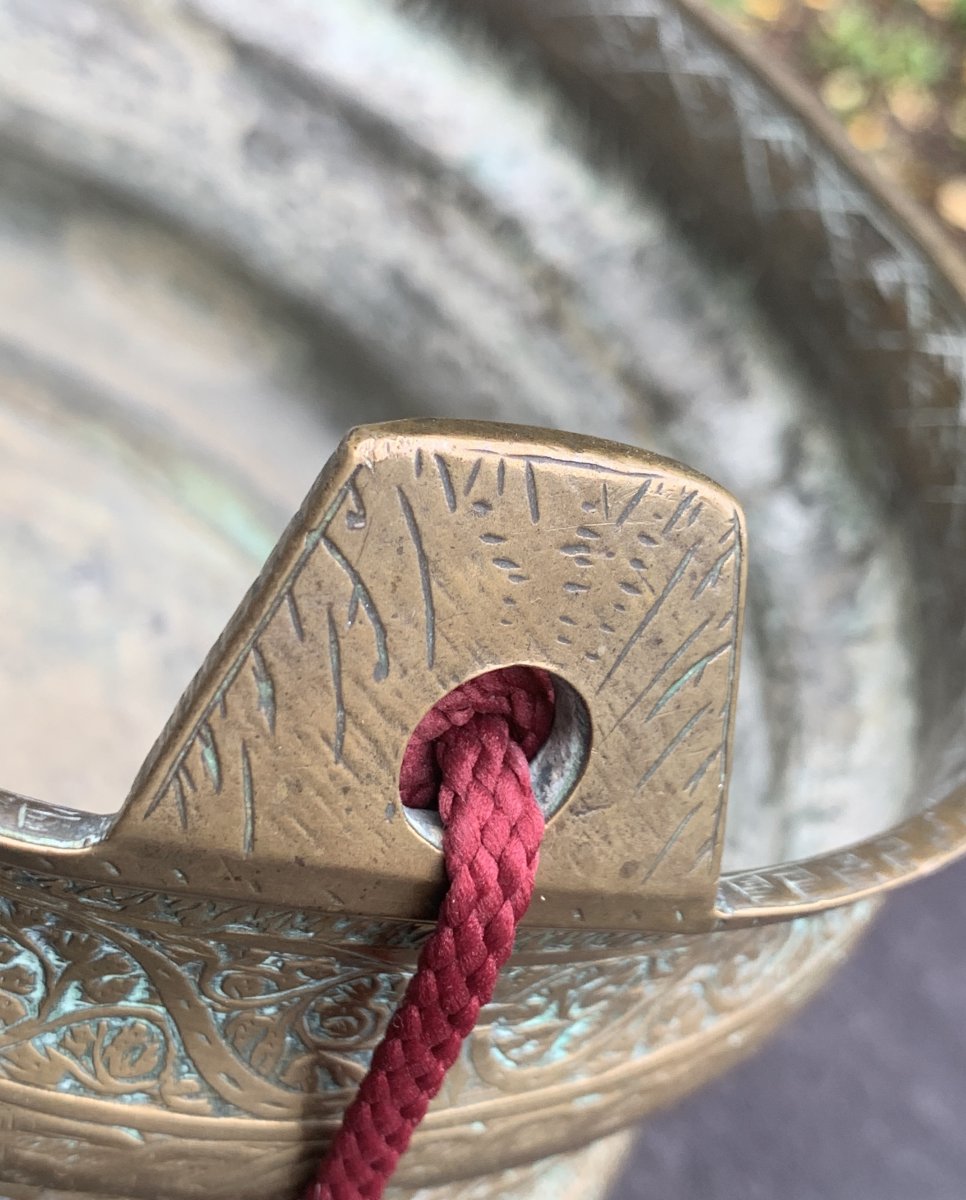 Fine Chiseled Brass Basin, Venice Early XVIIth Sty-photo-2