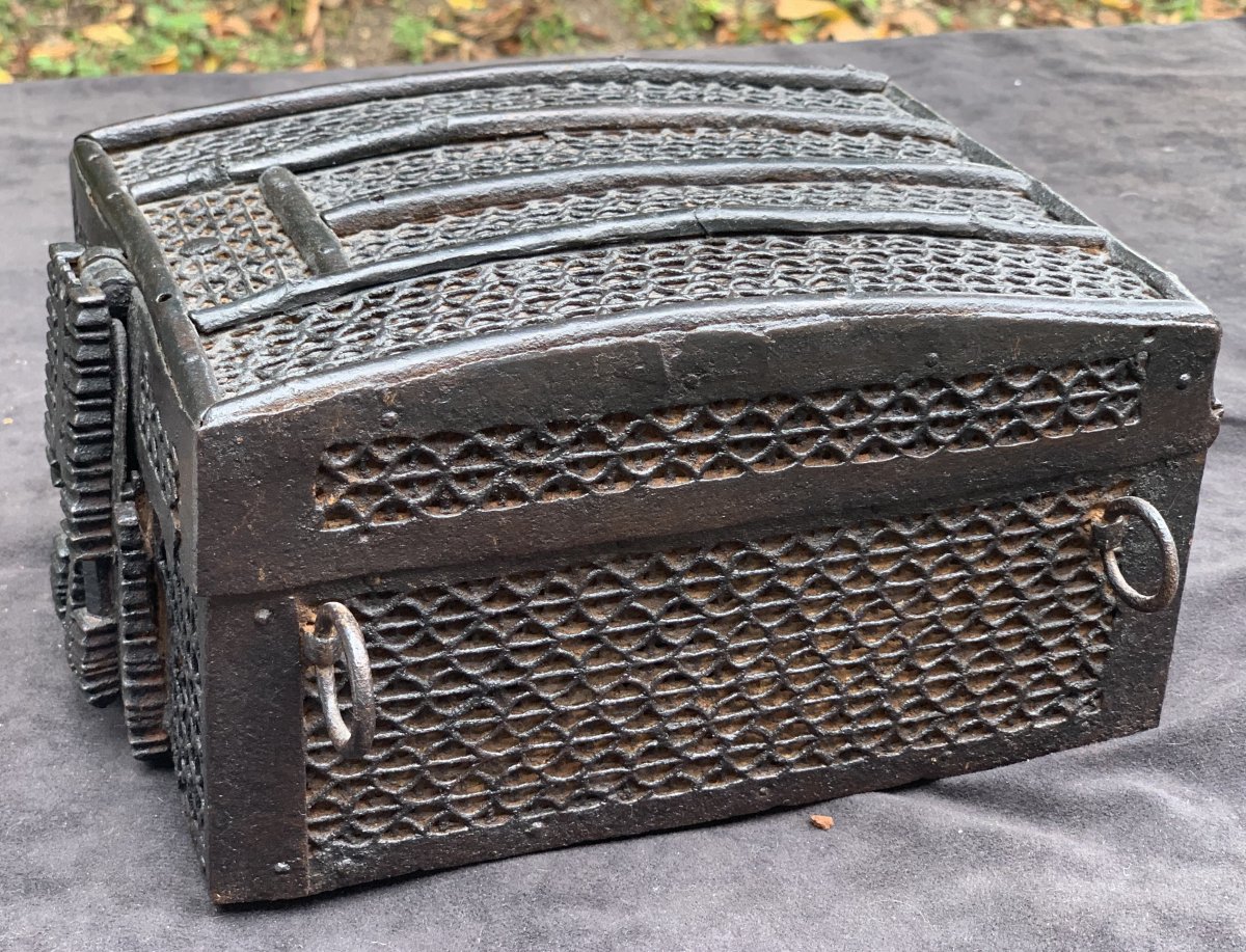 Large Iron Mesh Messenger Box, Double Hasp Lock, France Cty -photo-3