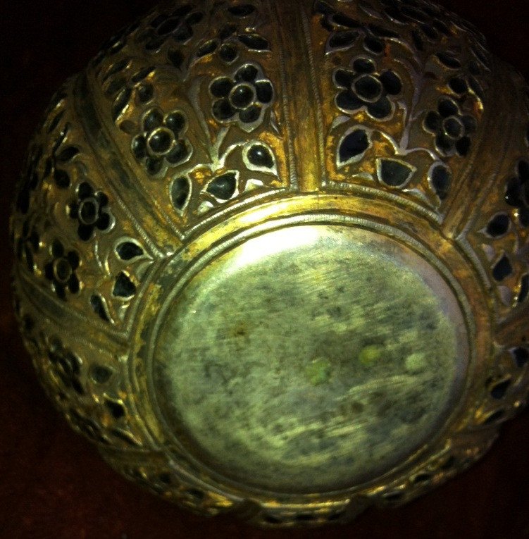 Moghol Style Chiseled & Enemailed Solid Silver Huka Base, Flower Design-photo-2