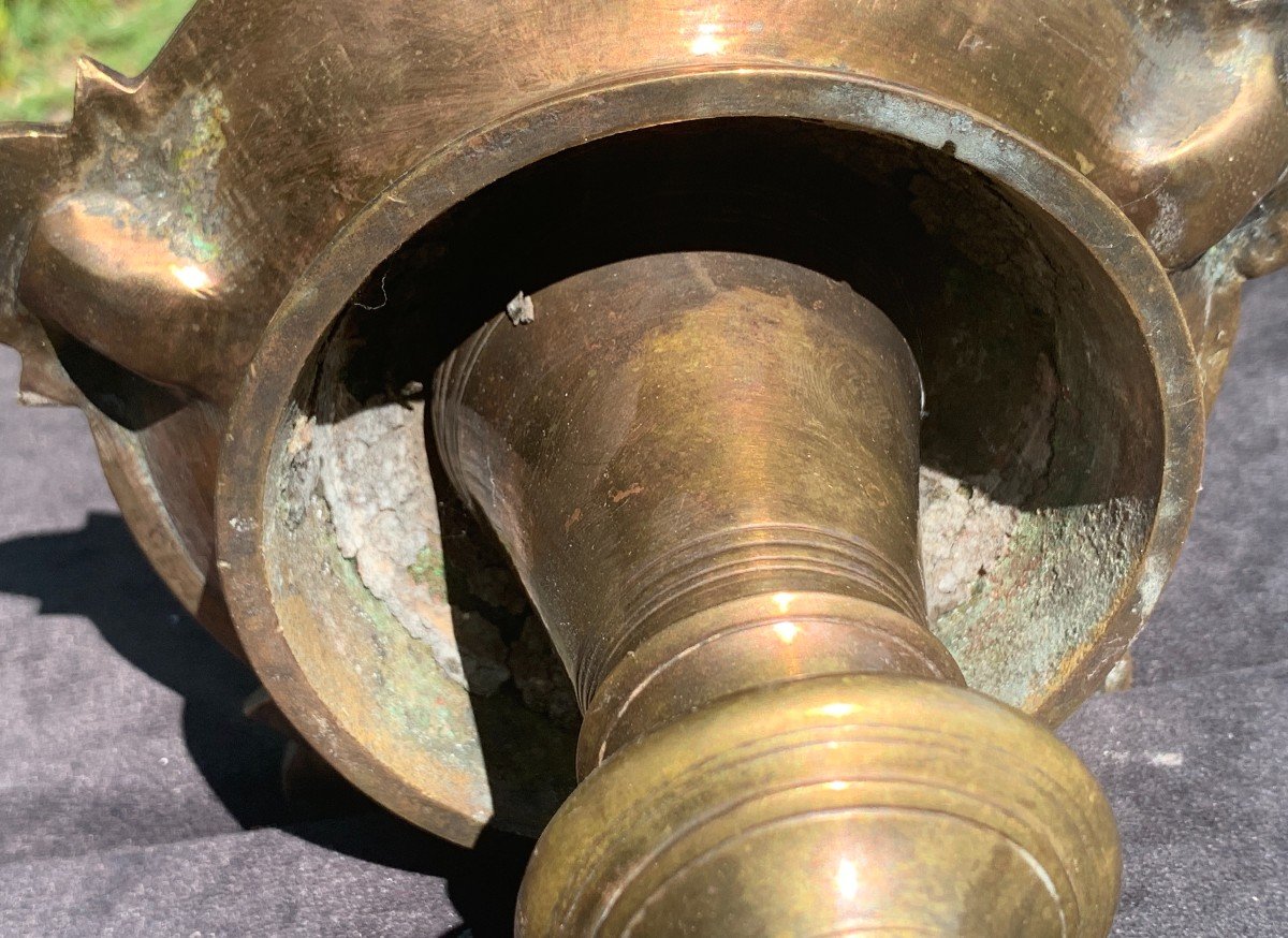 Très grande 85cm lampe huile bronze Inde XVIIIe-photo-6