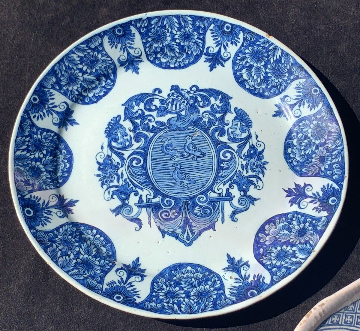 Lille Earthenware Armorial Plate,  Late 17th Early 18th Century-photo-3