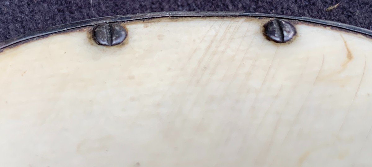 18th Century Ivory Flat Oval Box & Silver Frame-photo-3