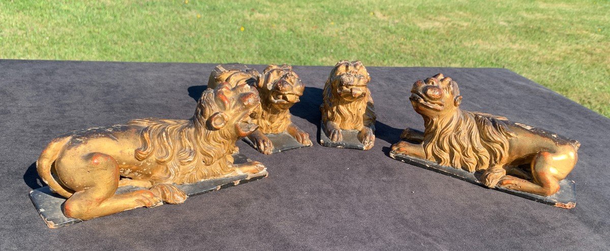 17th Century Set Of 4 Gilded Wood Lions, Cassone Feet-photo-2
