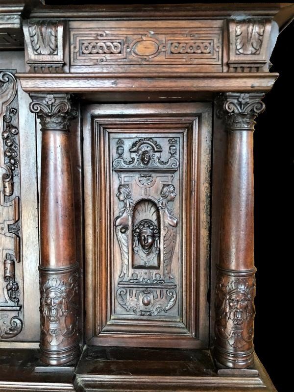 2nde Renaissance -vers 1590, Exceptionnel dressoir noyer richement sculpté-photo-3