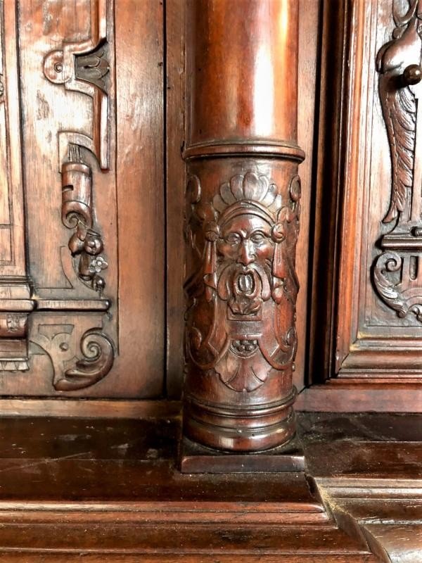 2nde Renaissance -vers 1590, Exceptionnel dressoir noyer richement sculpté-photo-2