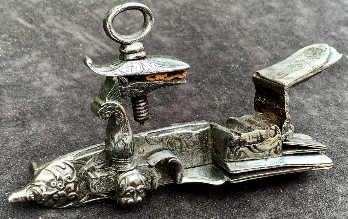 Superbe platine silex fusil fer ciselé Brescia Italie XVIIe